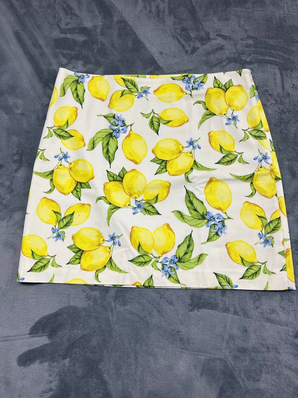 Talbots Petite Size 16 Lemon Print Skirt